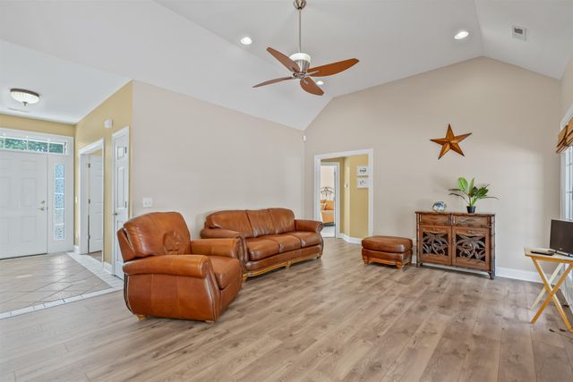 300 Russell Dr., Pawleys Island, SC 29585