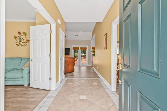 300 Russell Dr., Pawleys Island, SC 29585