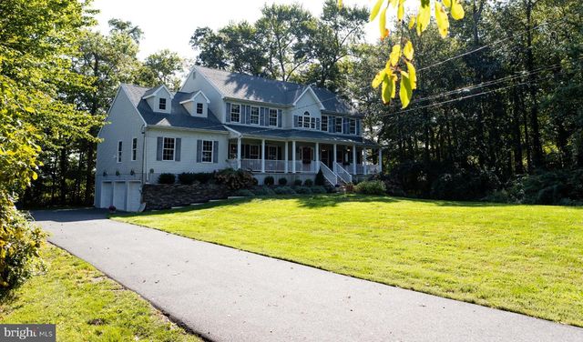 178 WARNER RD, Columbus, NJ 08022