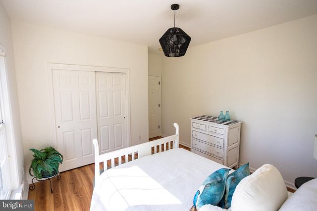 178 WARNER RD, Columbus, NJ 08022