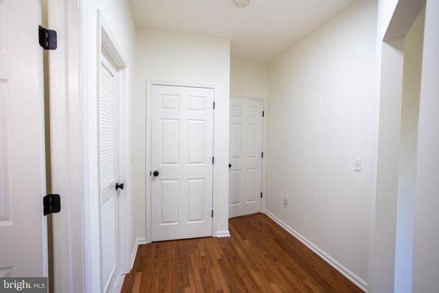 178 WARNER RD, Columbus, NJ 08022