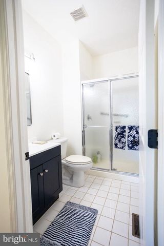 178 WARNER RD, Columbus, NJ 08022