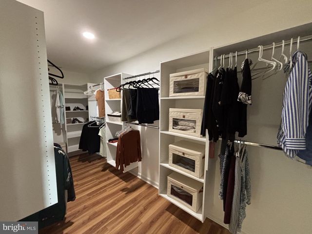 178 WARNER RD, Columbus, NJ 08022