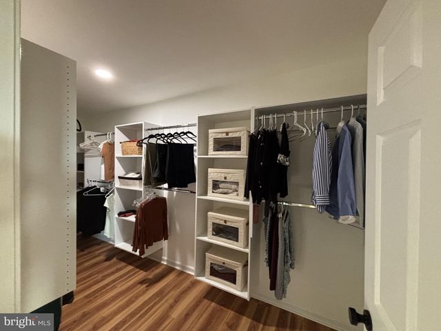 178 WARNER RD, Columbus, NJ 08022
