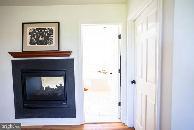 178 WARNER RD, Columbus, NJ 08022
