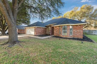 68 Delmore Drive, Hillsboro, TX 76645