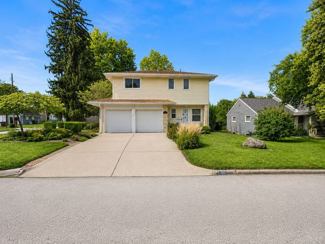 3105 11TH Avenue, Moline, IL 61265