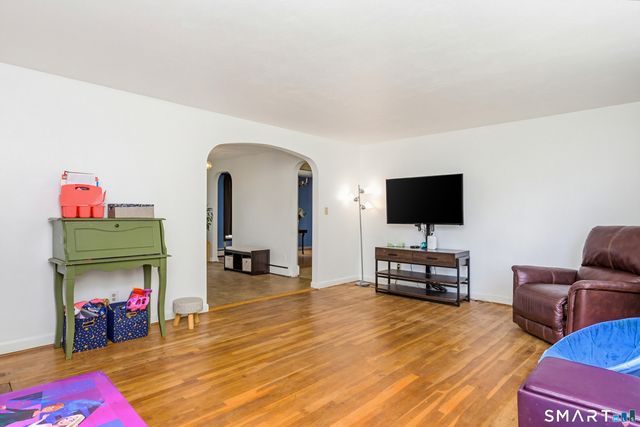 55 Blodgett Roy Drive, New Britain, CT 06053