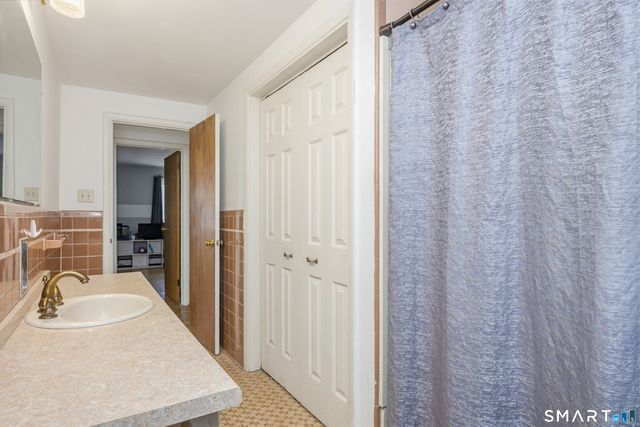 55 Blodgett Roy Drive, New Britain, CT 06053