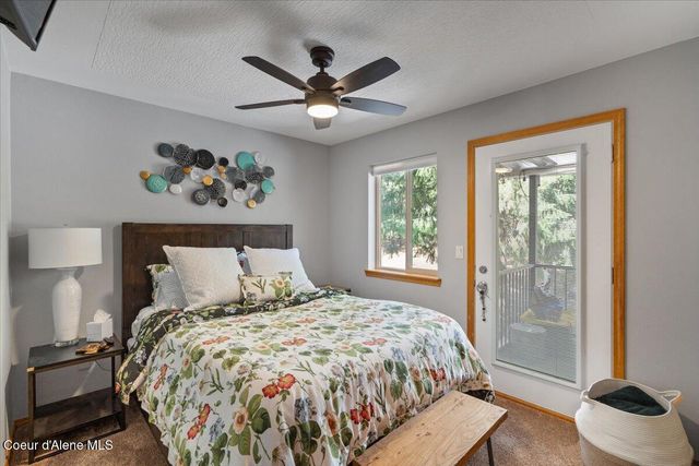 6910 N HARVARD RD, Newman Lake, WA 99025