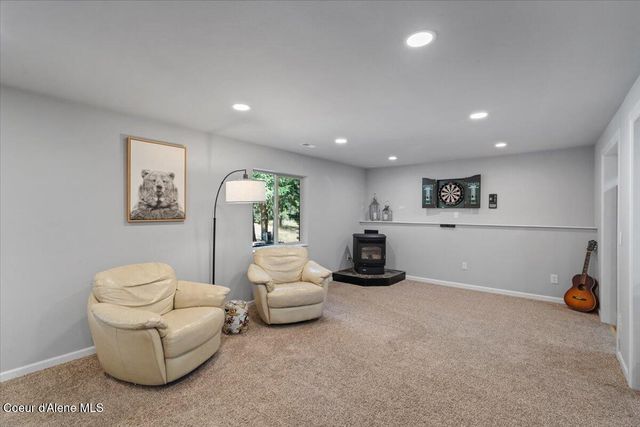 6910 N HARVARD RD, Newman Lake, WA 99025
