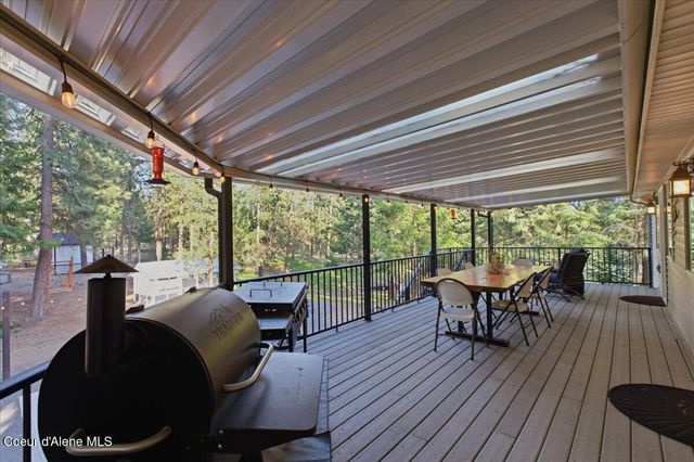 6910 N HARVARD RD, Newman Lake, WA 99025