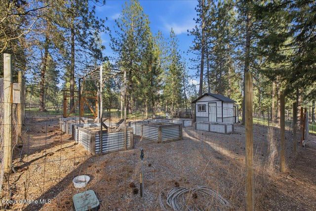 6910 N HARVARD RD, Newman Lake, WA 99025