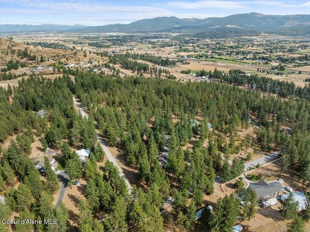 6910 N HARVARD RD, Newman Lake, WA 99025