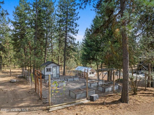 6910 N HARVARD RD, Newman Lake, WA 99025