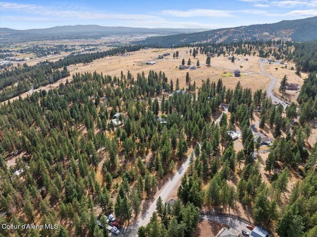 6910 N HARVARD RD, Newman Lake, WA 99025