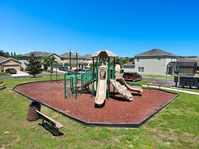 518 CADIZ LOOP, Davenport, FL 33837