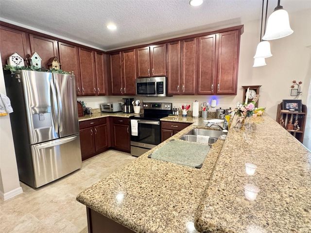 518 CADIZ LOOP, Davenport, FL 33837