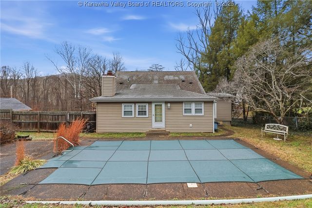 3834 Indian Creek Road, Elkview, WV 25071