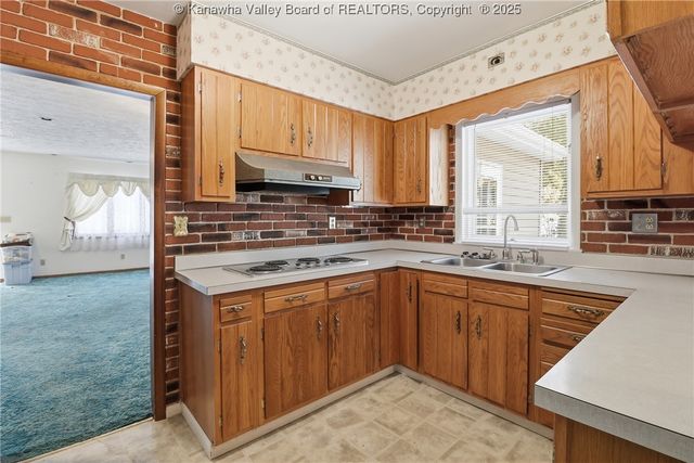 3834 Indian Creek Road, Elkview, WV 25071