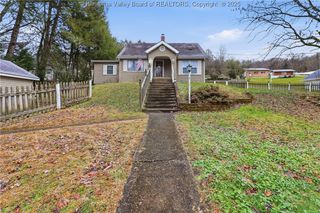 3834 Indian Creek Road, Elkview, WV 25071