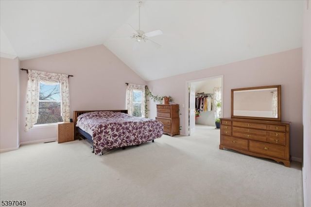 13 Old Schoolhouse Rd, Bethlehem Twp., NJ 08802