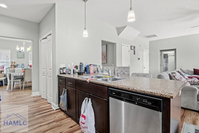 543 Thorp Circle, Hinesville, GA 31313