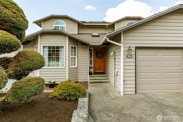 423 S 32nd Place, Mount Vernon, WA 98274