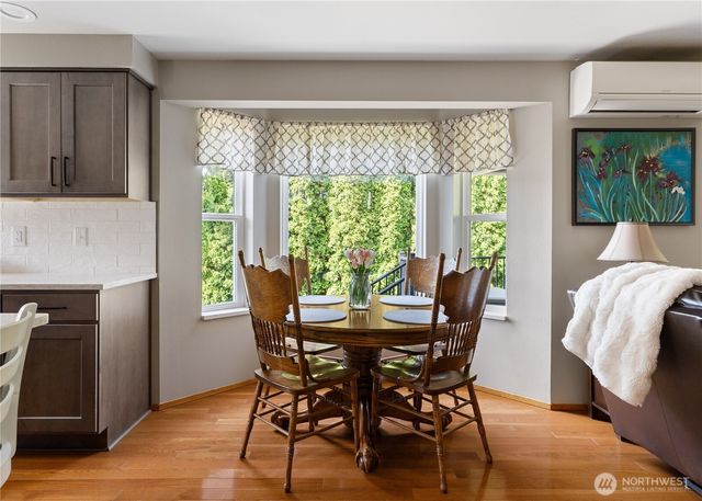 423 S 32nd Place, Mount Vernon, WA 98274
