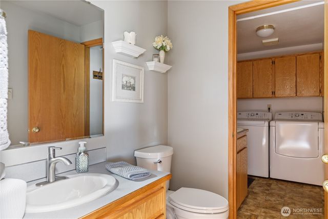 423 S 32nd Place, Mount Vernon, WA 98274