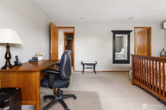423 S 32nd Place, Mount Vernon, WA 98274