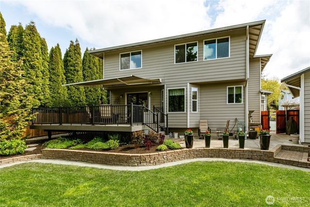 423 S 32nd Place, Mount Vernon, WA 98274