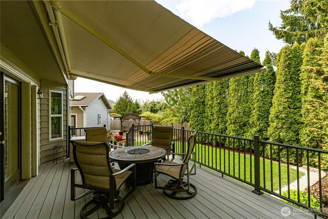 423 S 32nd Place, Mount Vernon, WA 98274