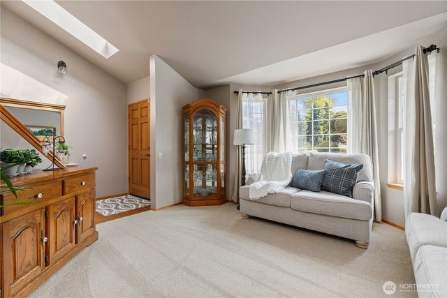 423 S 32nd Place, Mount Vernon, WA 98274