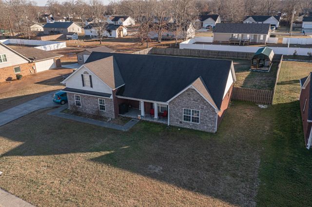 118 Hamilton Court, Manchester, TN 37355