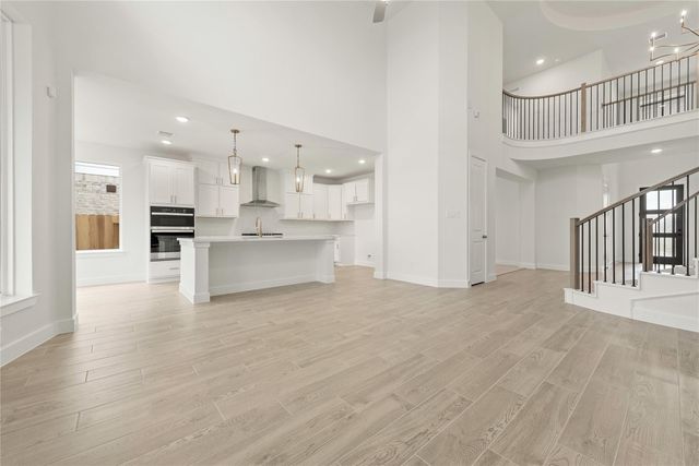 8112 Royal Mint CV, Lago Vista, TX 78645