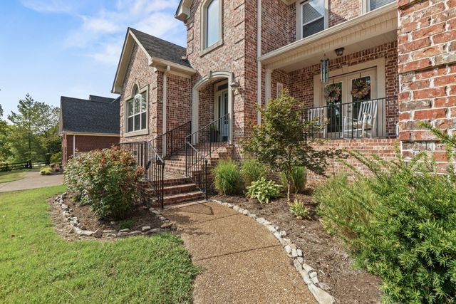1007 Island Brook Dr, Hendersonville, TN 37075