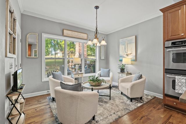 1007 Island Brook Dr, Hendersonville, TN 37075