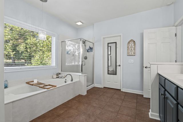 1007 Island Brook Dr, Hendersonville, TN 37075