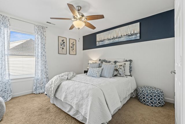 1007 Island Brook Dr, Hendersonville, TN 37075