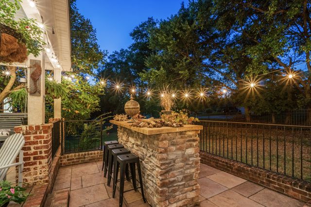 1007 Island Brook Dr, Hendersonville, TN 37075