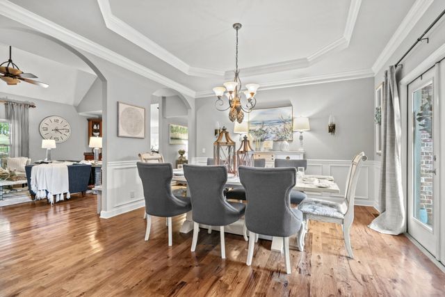 1007 Island Brook Dr, Hendersonville, TN 37075