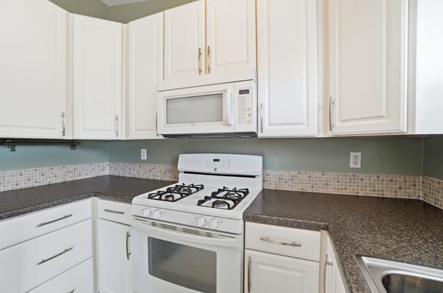 7713 Kelvinway Drive, 67, Columbus, OH 43085