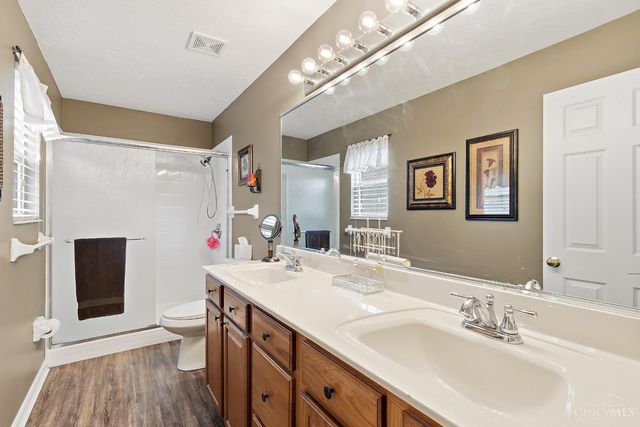 4450 Pond Meadows Court, Mason, OH 45040