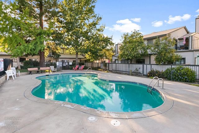 6224 Oak Valley Ln, Citrus Heights, CA 95621