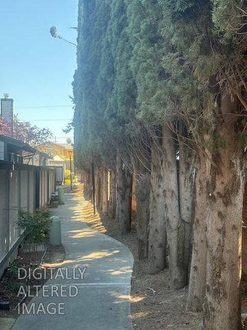 6224 Oak Valley Ln, Citrus Heights, CA 95621