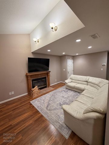 6224 Oak Valley Ln, Citrus Heights, CA 95621