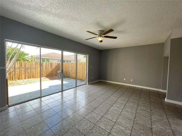 20511 NW 15th Ave 4, Miami Gardens, FL 33169