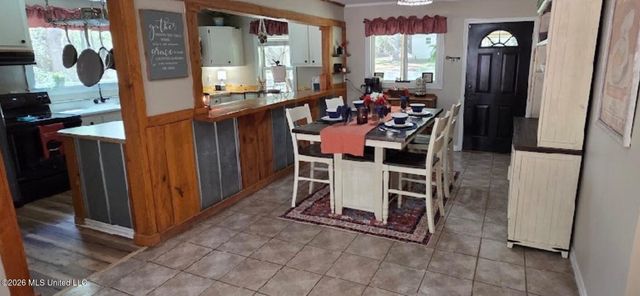 121 American Sand &Gravel, Poplarville, MS 39470