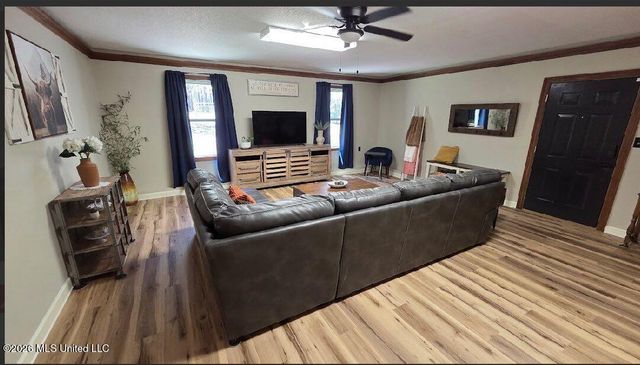 121 American Sand &Gravel, Poplarville, MS 39470